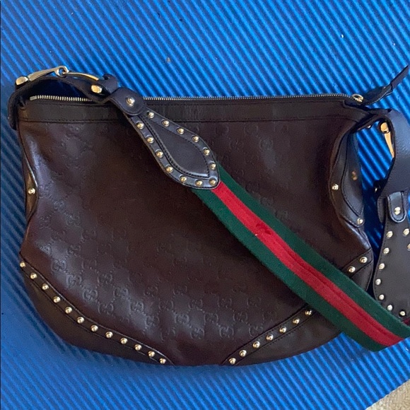 Authentic Gucci Leather Purse - Picture 2 of 8